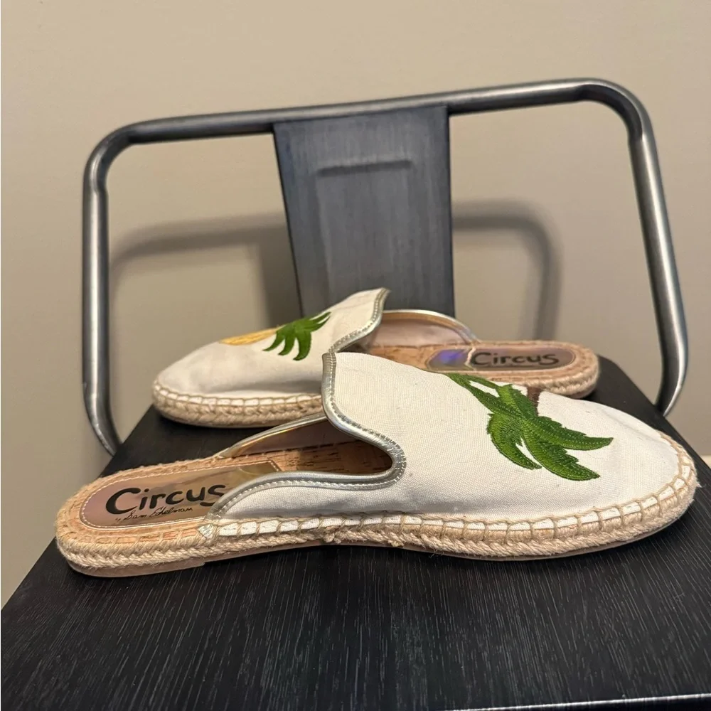 Circus by Sam Edelman,  Leanne Pineapple Espadrille Slides, Sz. 9